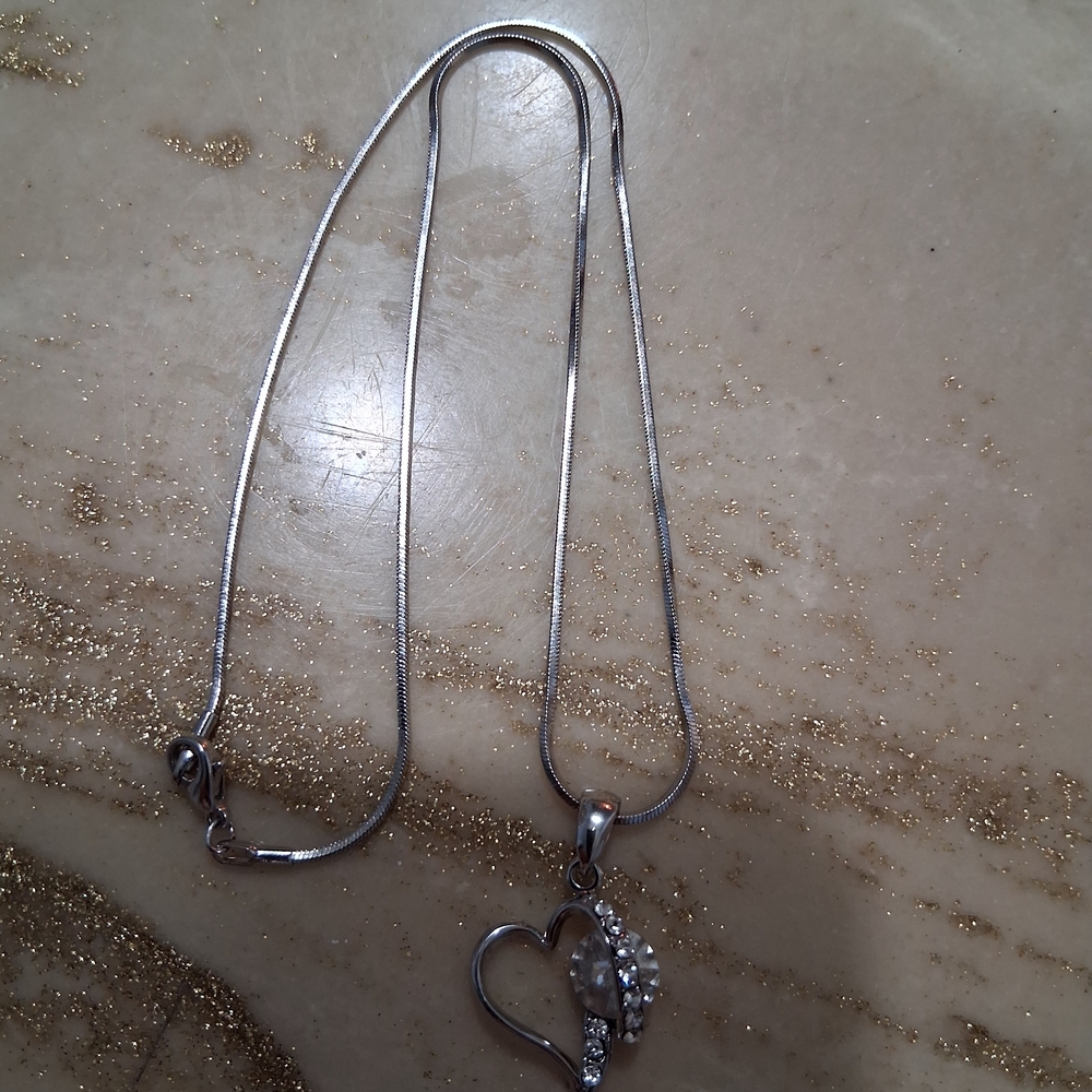 Elegant Silver Heart Pendant Necklace